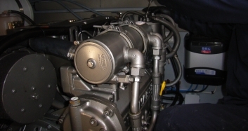  Motor de embarcación